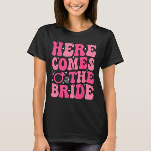 Camiseta Aqui vem a Noiva Festa de Casamento despedida de s