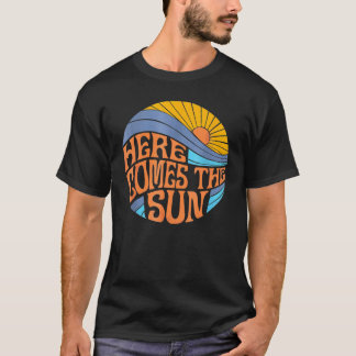 Camiseta Aqui Vem A Praia Surf Verão do Sol Sessenta