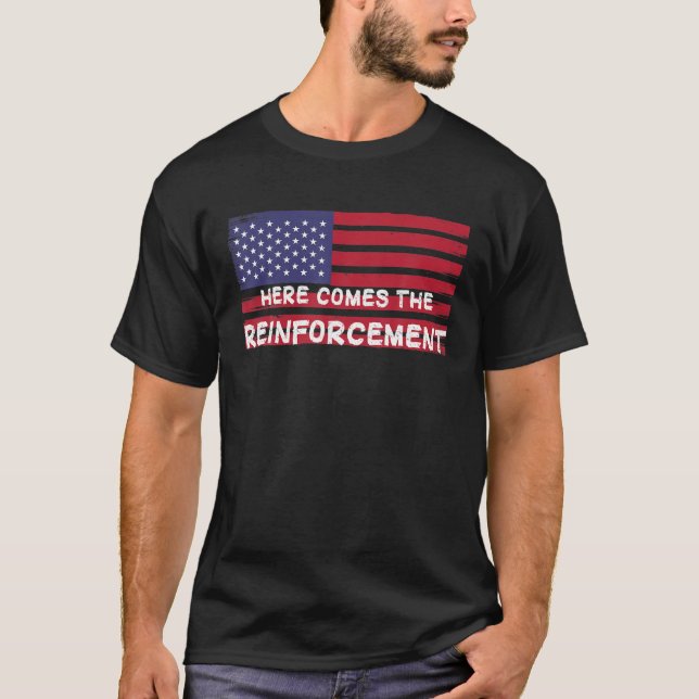 Camiseta Aqui Vem O Reforço (Frente)