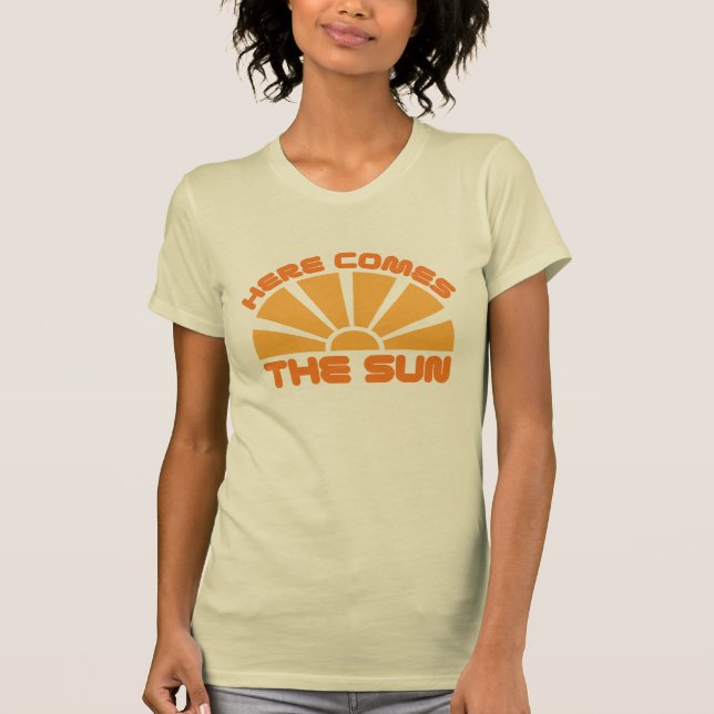 Camiseta Aqui Vem O Sol (Frente)