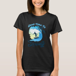 Camiseta Aqui Vem O Sol Bom Momento Para Surtar
