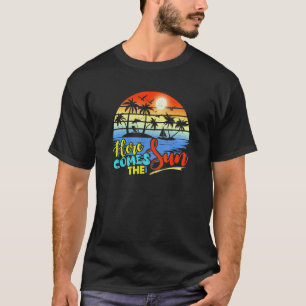 Camiseta Aqui Vem O Sol Vintage Retro 60 Soma De Surf