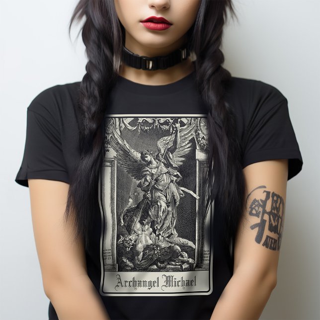 Camiseta Archangel Michael Tarot faz a carta de arte religi (Wear your own Archangel for protection and Defeat the Devil. Personalise with your own text.)