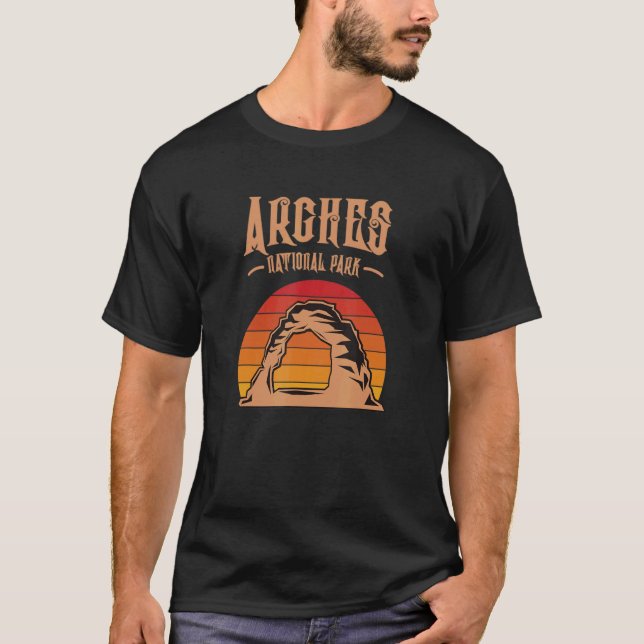 Camiseta Arches National Park Hiking Utah Vacation 10 (Frente)