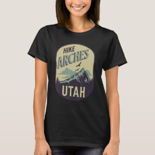 Camiseta Arches Utah Hike Mountain ao ar livre