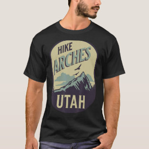Camiseta Arches Utah Hike Mountain ao ar livre