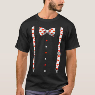 Camiseta Arco E Suspendedores Com Namorados De Coração