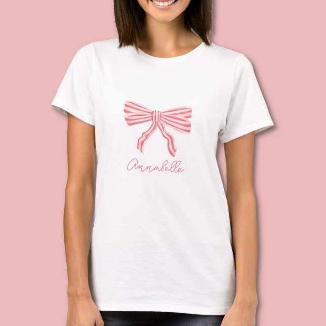 Camiseta Arco estético coquetel cor-de-rosa (Coquette Pink bow t-shirt - personalize with your own name or choice of text.)