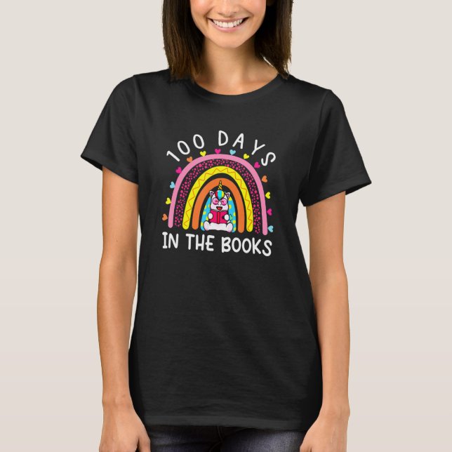 Camiseta Arco-Íris 100 Dias Nos Livros Unicórnio Lendo Amor (Frente)