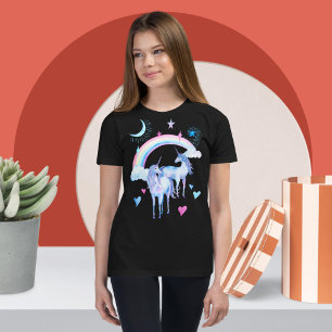 Camiseta Arco-íris e unicórnios