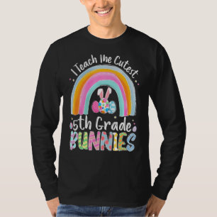 Camiseta Arco-Íris Eu Ensino Coelhinhos Mais Pertos 5 Bunny