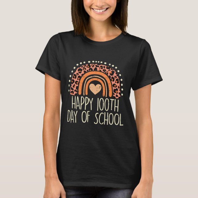Camiseta Arco-Íris Feliz 100º Dia de Ensino Ensino 100 Dias (Frente)