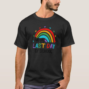 Camiseta Arco-Íris Feliz No Último Dia Do Ensino No Fim Do