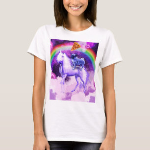 Camiseta Arco-íris no espaço montando um unicórnio