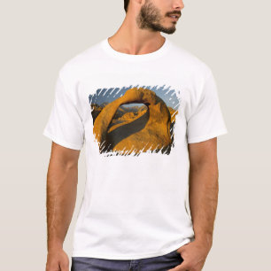 Camiseta Arco nas Colinas Alabama Eastern Sierras perto de 