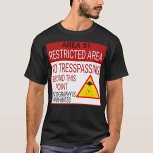Camiseta Área 51 Sem Sinal de Aviso de Passagem Engraçado