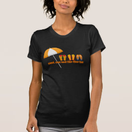 Camiseta Areia, Sol e Diversão com Chinelos