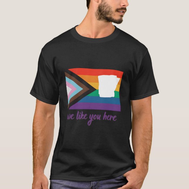 Camiseta Arkansas- We Like You Here- Progress Pride Flag (Frente)