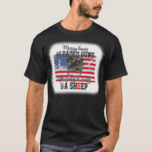 Camiseta Armas Malucas e Carregadas Levantando Lobo Não Um