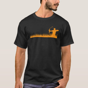 Camiseta Arqueiro de Caça com Arco na Grama Caçador de Arco
