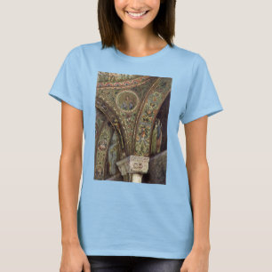 Camiseta Arquitetura Antiga, Arco Decorativo em uma Igreja