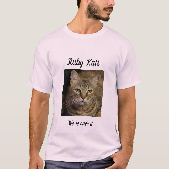 Camiseta Art Car Parade 2022 - Ruby Kats (Frente)