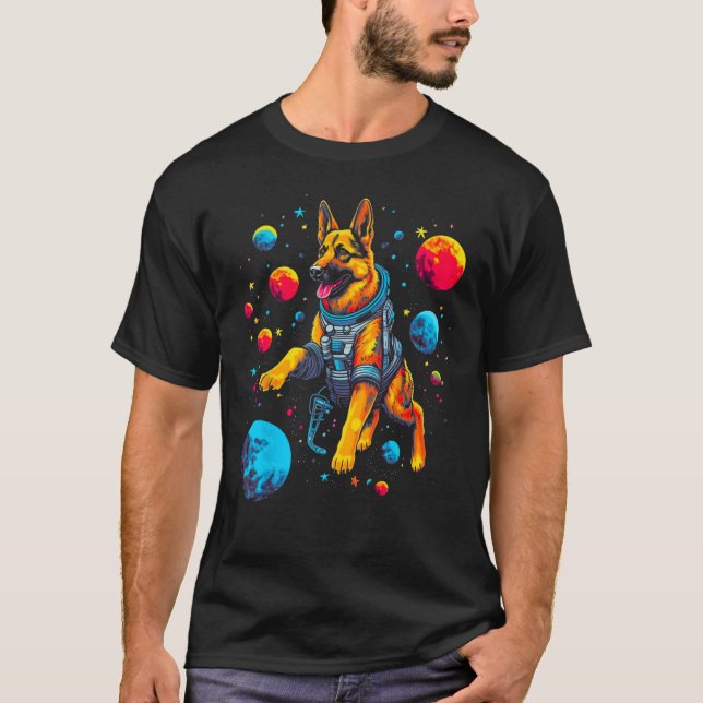 Camiseta Art German Shepherd Dog Space Planet (Frente)