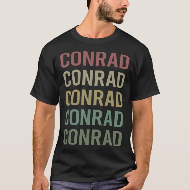 Camiseta Arte Colorida de Texto - Nome Conrad (Frente)