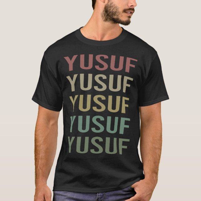 Camiseta Arte Colorida de Texto - Nome Yusuf (Frente)