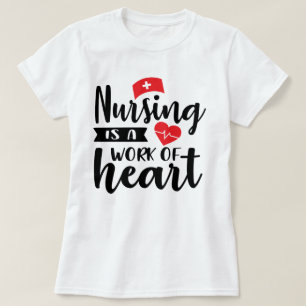 Camiseta Arte com palavras de coração para trabalho de enfe