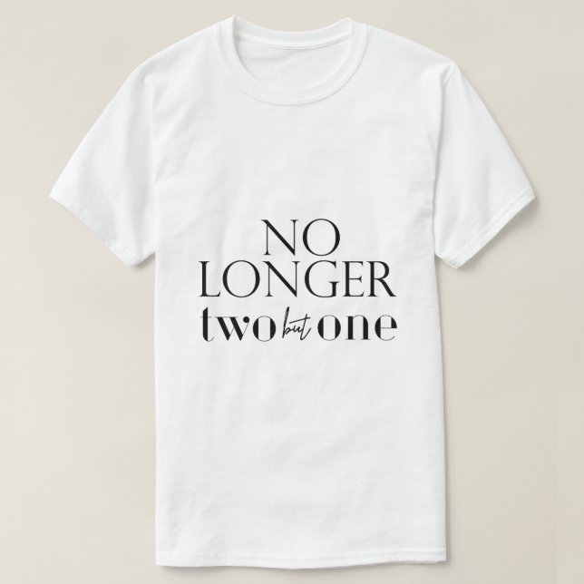 Camiseta Arte Conceitual Preto e Branco Design Artístico (Frente do Design)