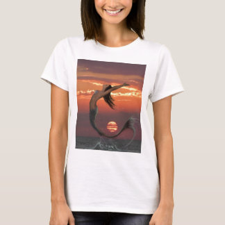 Camiseta Arte da sereia da dança do por do sol