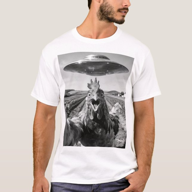 Camiseta Arte de Abdução de Frango OVNI Alien Humor SciFi (Frente)