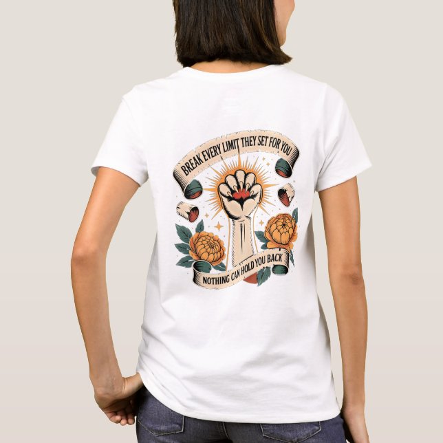 Camiseta Arte de Empoderamento Tatuagem Tradicional Garra R (Verso)
