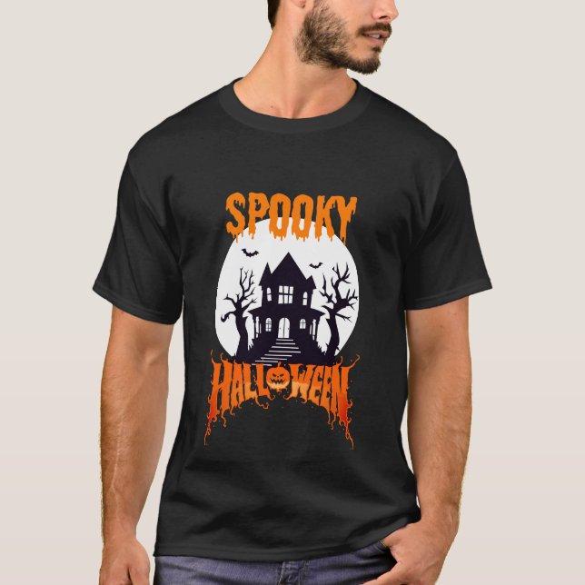 Camiseta Arte de Halloween de Spooky Haunted House (Frente)