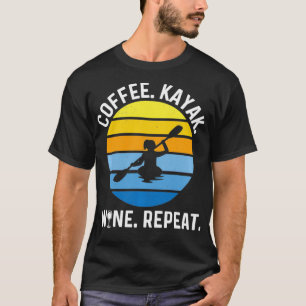 Camiseta Arte De Kayaking Retro Sunset Mulheres De Café Kay