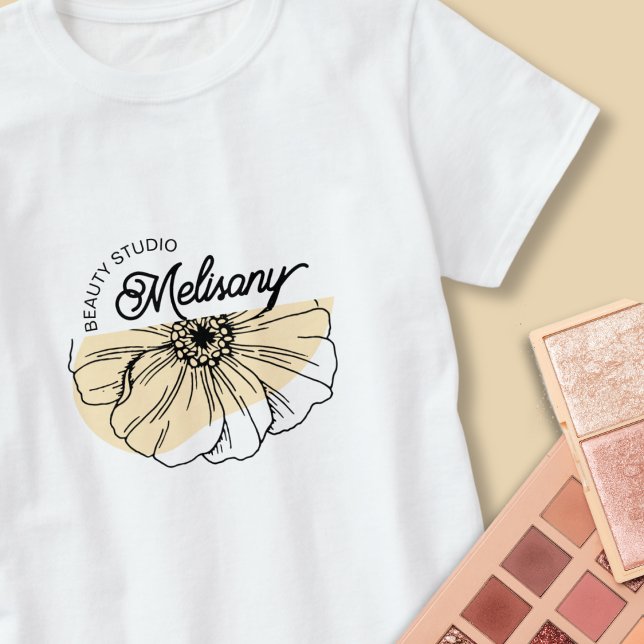 Camiseta Arte de Linha Floral Dourada Elegante Moderna e Mi (Criador carregado)