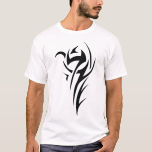 Camiseta Arte de Linha Inspirada em Tatuagem Clássica