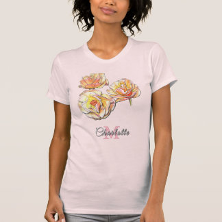 Camiseta Arte de Rosas Desenhadas à Mão com Monograma Flora