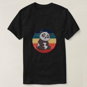 Camiseta Arte do pôr do sol do Urso Panda Tímido Retro
