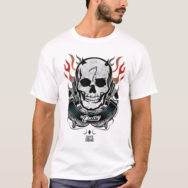 Camiseta Arte do tatuagem do crânio & das chamas do pelotão (Frente)