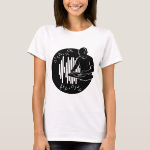 Camiseta Arte em Preto e Branco de Silhueta de Música de DJ