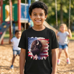 Camiseta Arte Magnífica de Bisonte Americano e Bandeira Pat