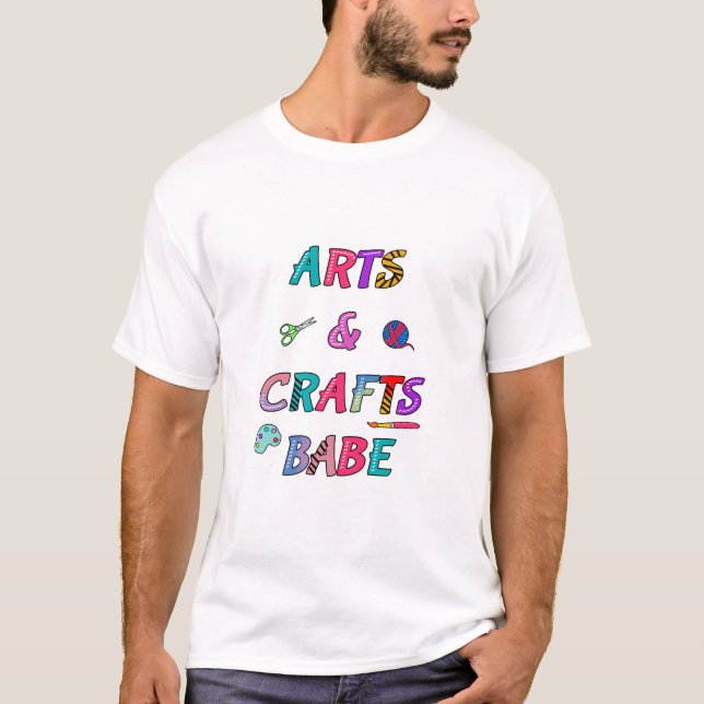 Camiseta Artes e Artesanatos Babe (Frente)