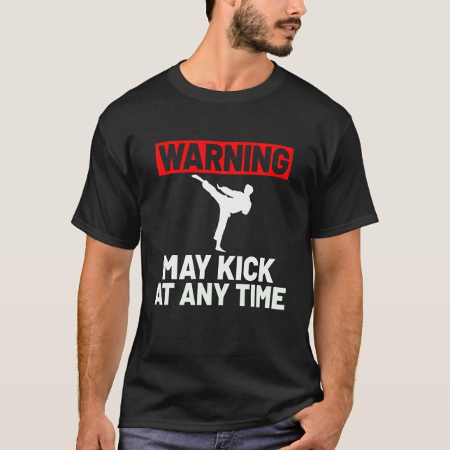 Camiseta ARTES MARCIAIS KARATE : Aviso Pode Chutar (Frente)