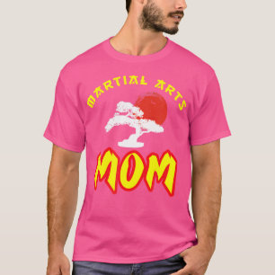 Camiseta Artes marciais Mãe Dando Karate Judo