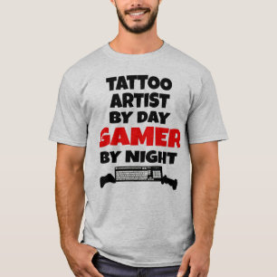 Camiseta Artista do tatuagem pelo Gamer do dia em a noite