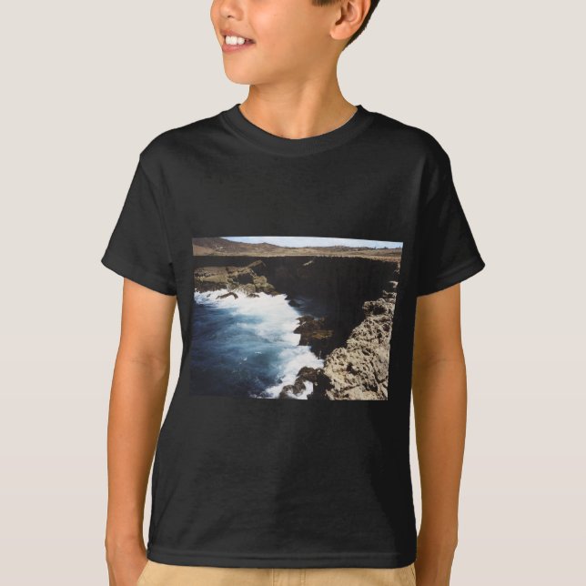 Camiseta Aruba Oceano Batendo Nas Rochas (Frente)
