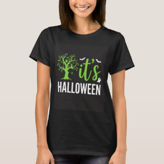 Camiseta Árvore Assustadora do Halloween com Morcegos em Ve