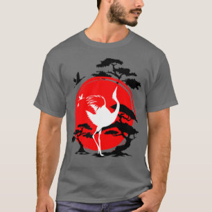 Camiseta Árvore Bonsai de Crane Japonesa e Sol Vermelho